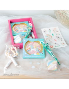 Caja chocolates, chuches y tattoo unicornio