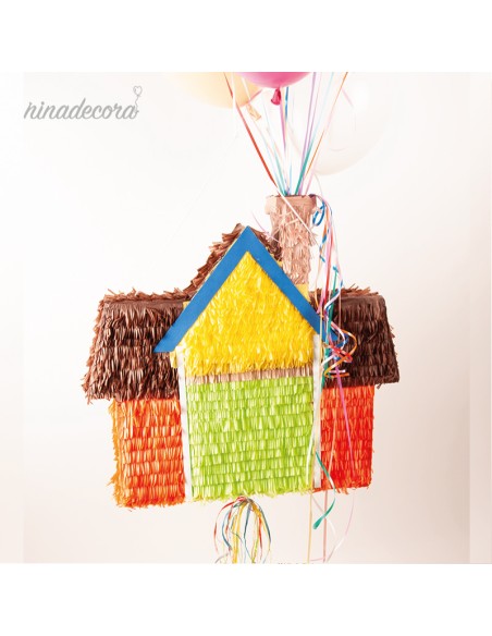 Piñata casita película Up