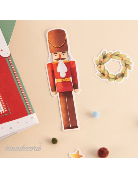 Casita navideña de cartón